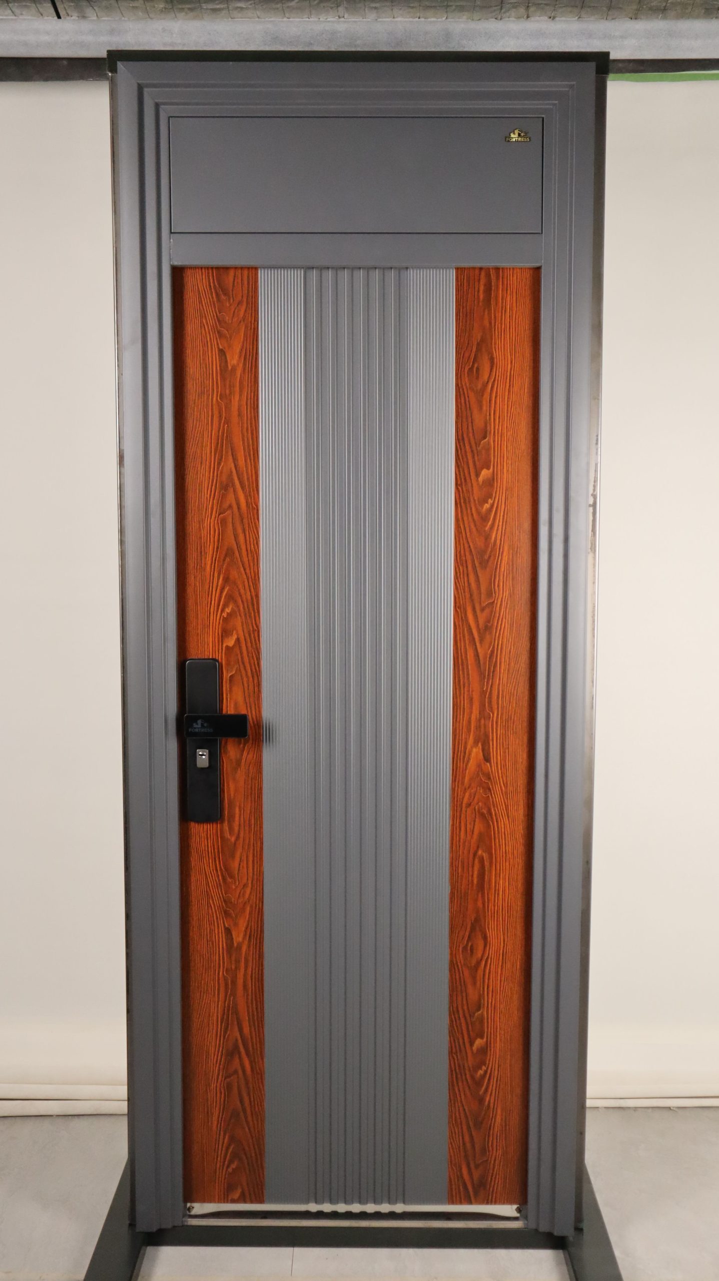 pintu baja di Kota Pekalongan